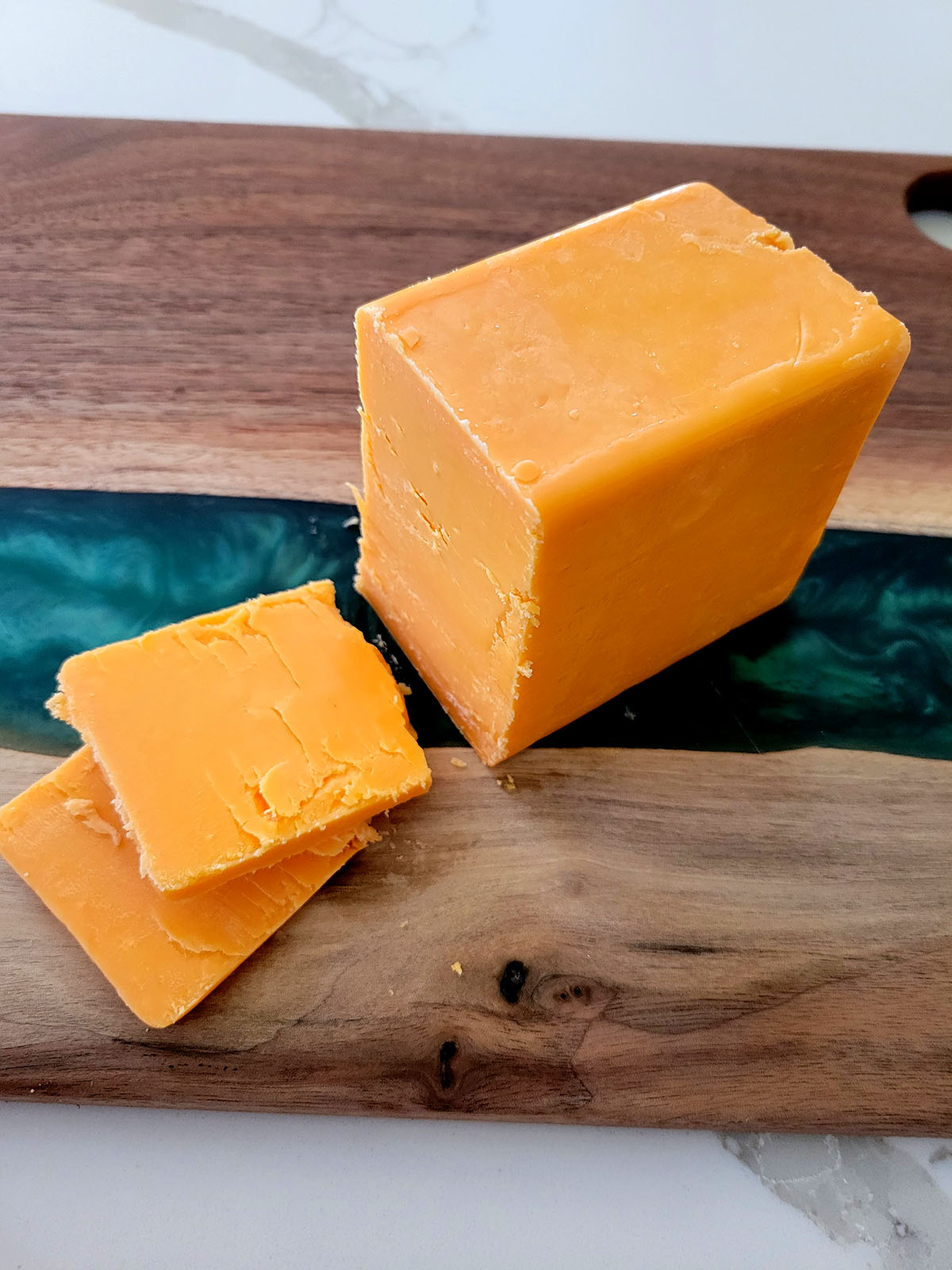 Cheddar Cheese A history, overview and varieties mmm... boards